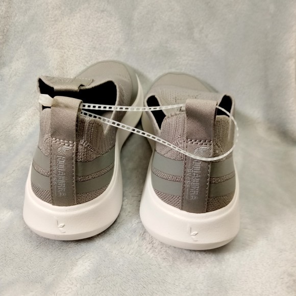 Koolaburra by UGG Slip-On Sneakers in Size 9 - Picture 2 of 6